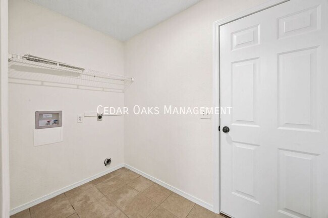 Building Photo - 1142 S Jasmine Ln