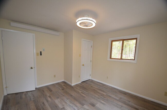Building Photo - Cabin in the woods! 45 Minutes to Breck!