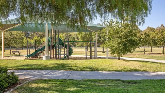 Building Photo - 23516 Magic Mountain Pkwy