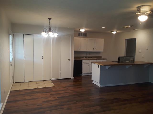 Building Photo - 553 Oldbridge Dr