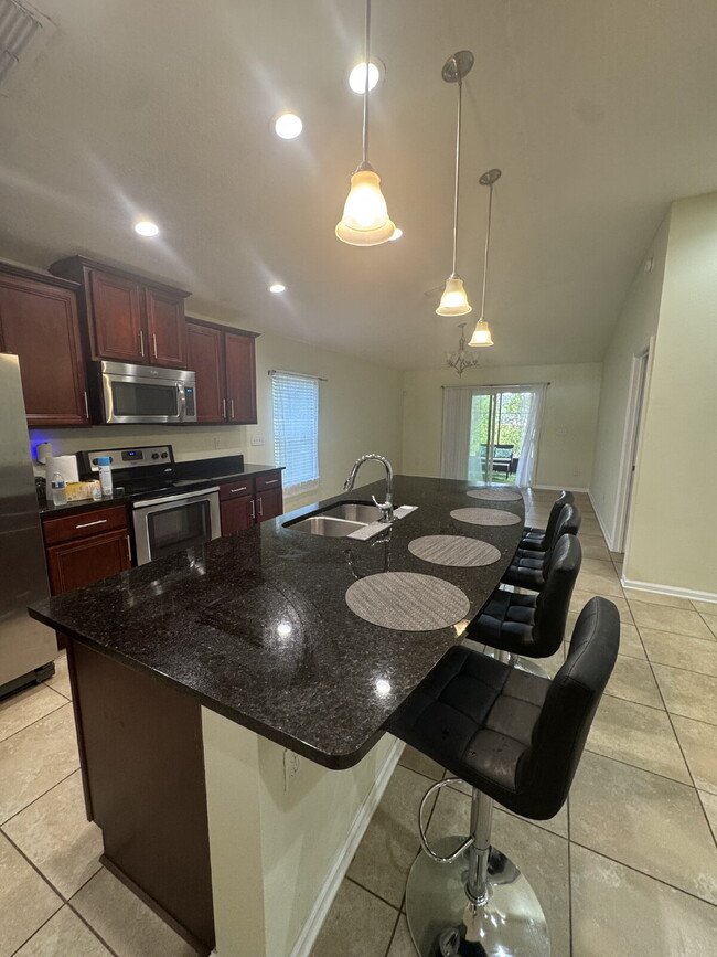 Building Photo - 4 Bedroom Home in Sandler Chase – Jacksonv...