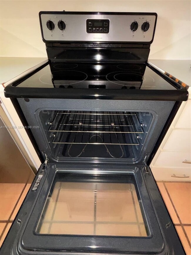 Building Photo - 210 NW 87th Ave