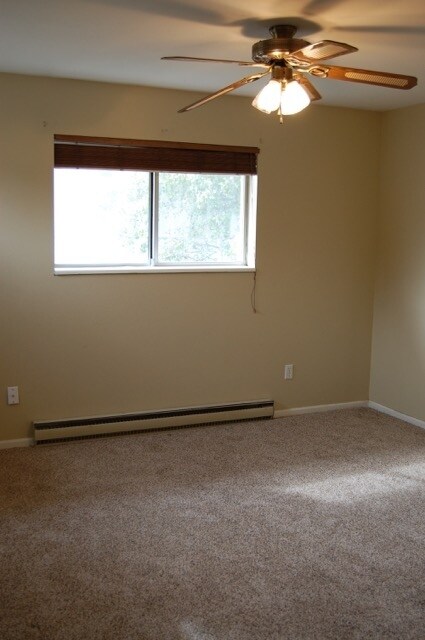 Building Photo - 1724 Fremont Ct