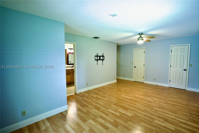 Building Photo - 9135 Southern Orchard Rd S