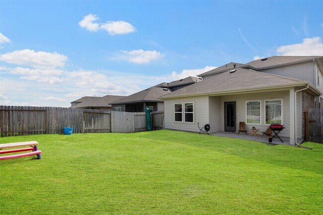 Building Photo - 5223 Mossdale Blf Ln