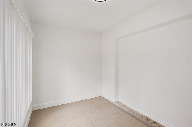 Building Photo - 89 Cabana Ave