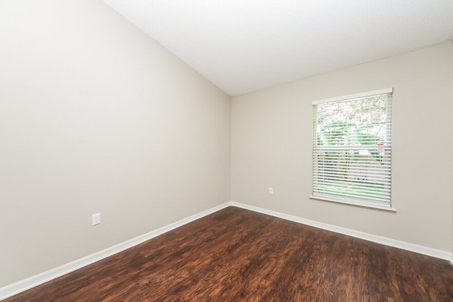 Building Photo - 254 Regal Downs Cir