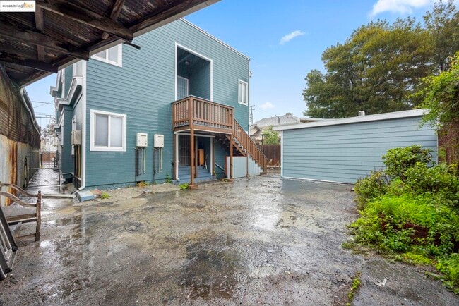 Building Photo - 685 37th St