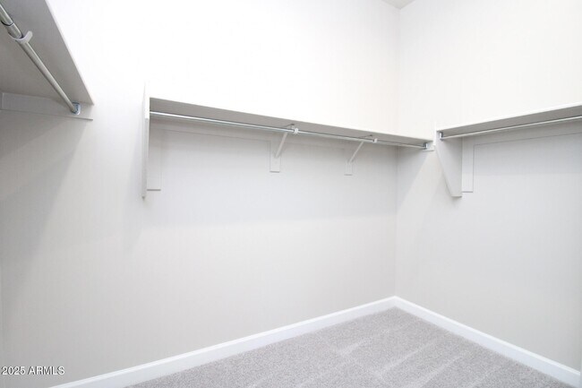 Building Photo - 4811 E Village Dr