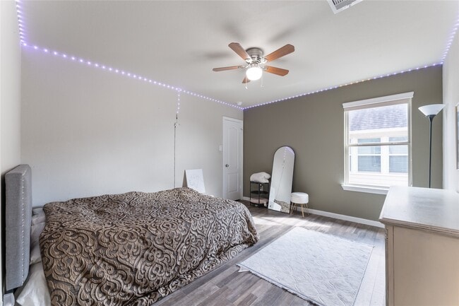 Building Photo - 6207 Rosehill Harvest Loop