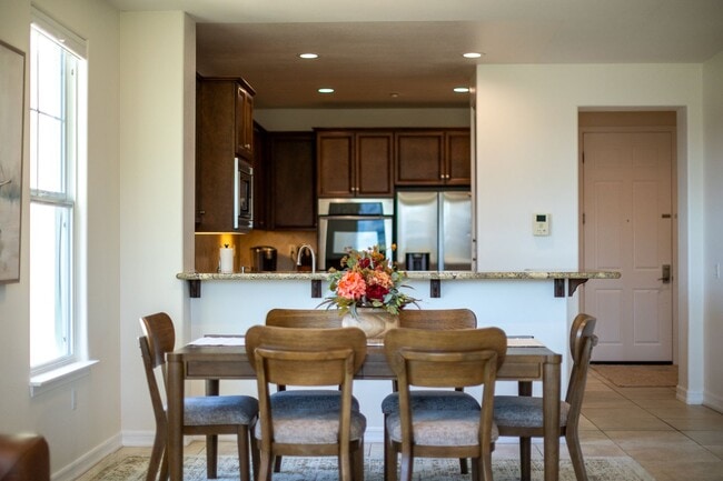 Building Photo - 3 Bedroom + 2 Bathroom Condo | Seabridge | Oxnard | Unfurnished