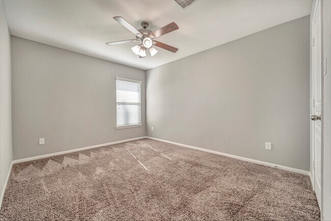 Building Photo - 3714 Logandale Ridge Ln