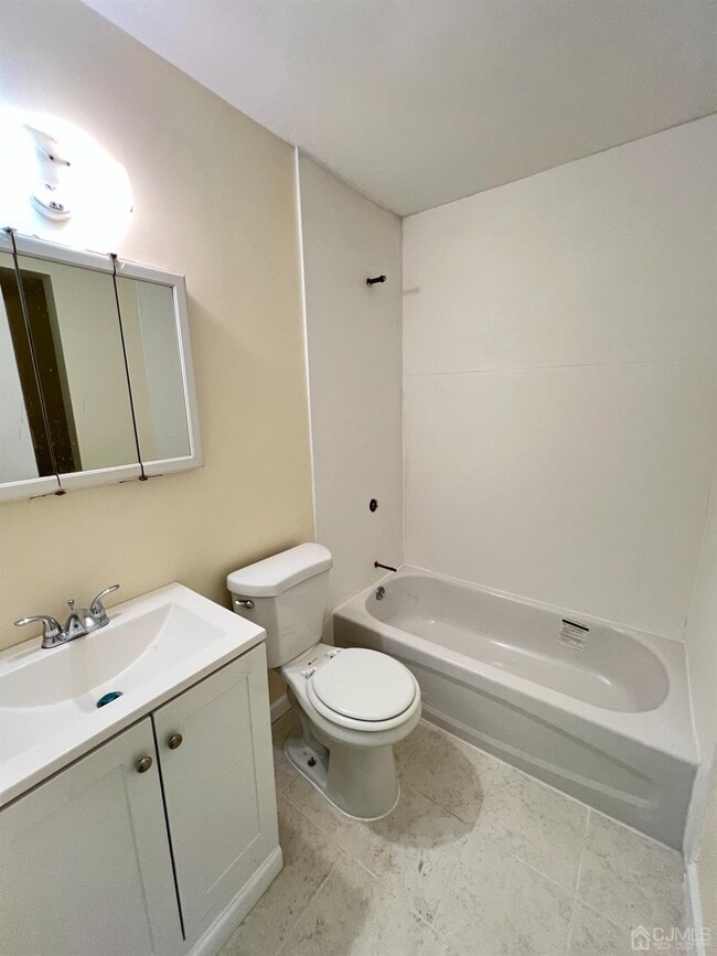 Building Photo - 6 Poe Ct