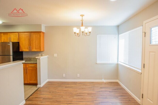 Building Photo - 1824 El Parque Ct