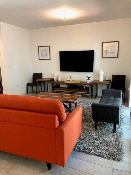 Building Photo - 2362 SW 18th Ave