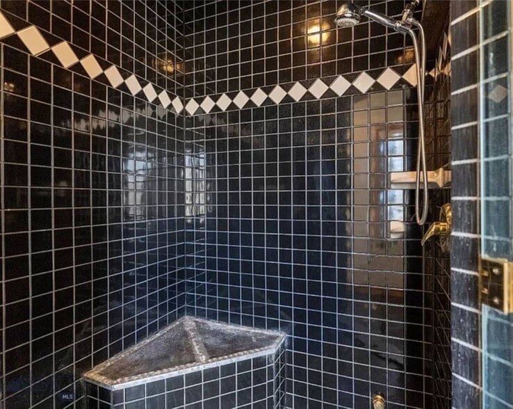 Building Photo - 803 N Grand Ave