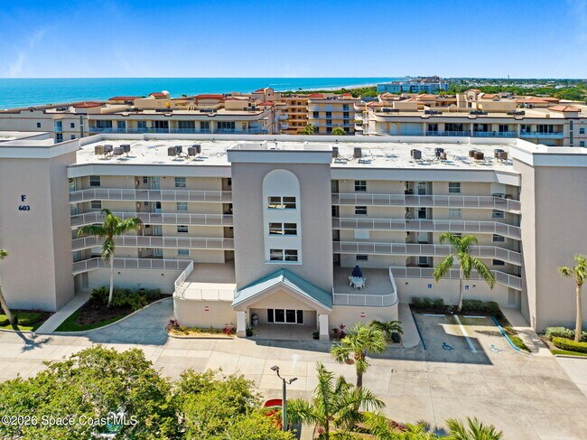 Building Photo - 606 Shorewood Dr