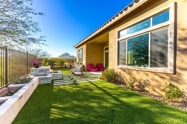 Building Photo - 7611 E Camino Vivaz