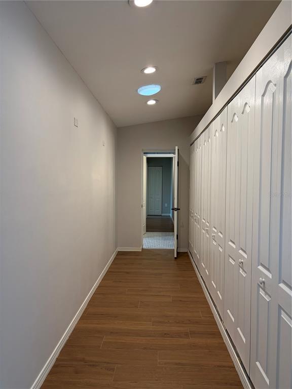 Building Photo - 5828 Sandy Pointe Dr