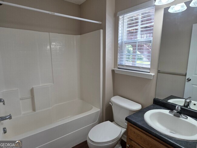 Building Photo - 301 Aspen Arbor