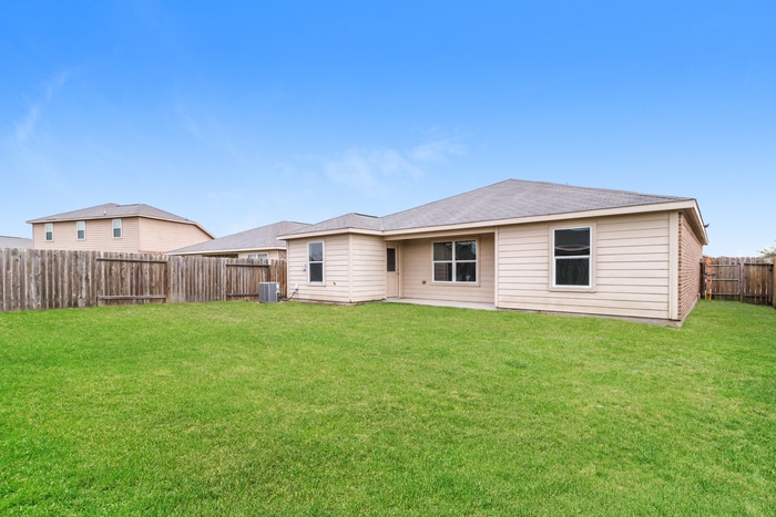 Building Photo - 4810 Tulip Trail Ln