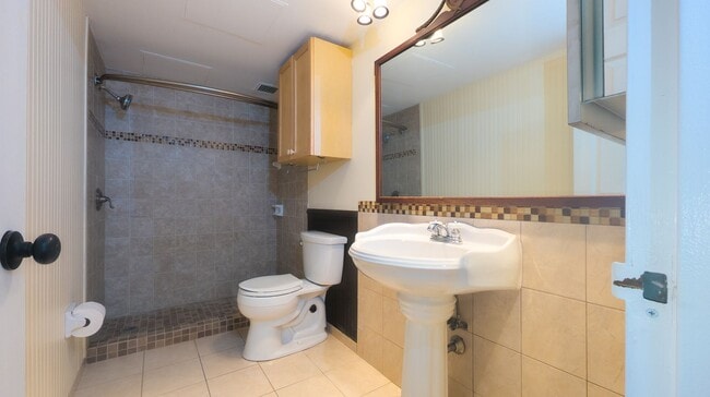 Building Photo - 3 Bed | 2 Bath | Downtown Condo | Garage Parking Included