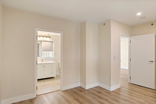 Building Photo - 1401 Jackson St
