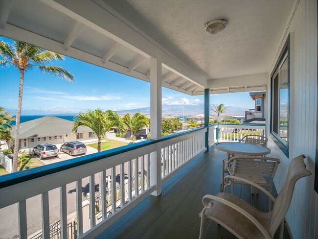 Building Photo - Luxury Maui Living in a Spacious Wailuku S...