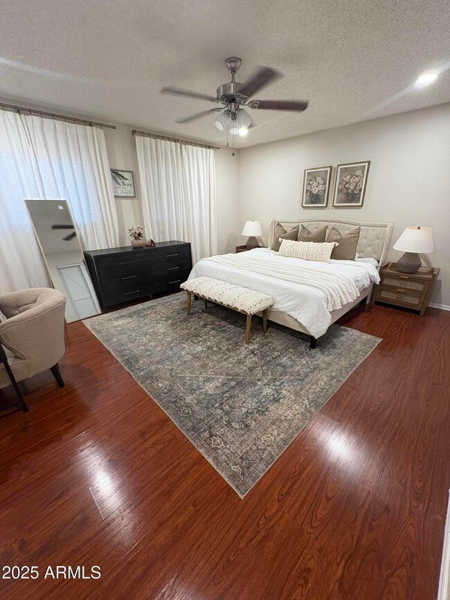 Building Photo - 5021 W Echo Ln