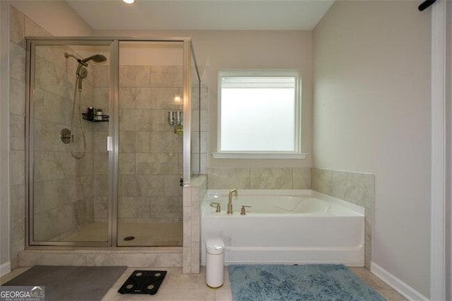 Building Photo - 3401 Park Pointe Cir