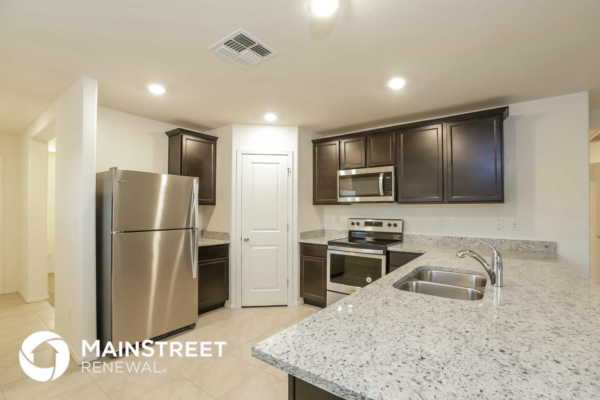 Building Photo - 9068 S 254th Dr