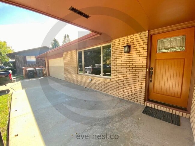 Primary Photo - 47 Cornell Dr