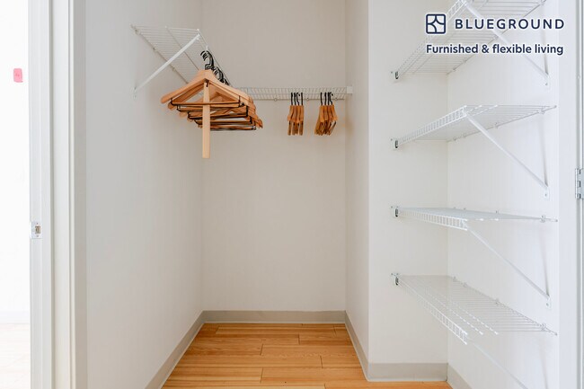 Building Photo - 320 D St