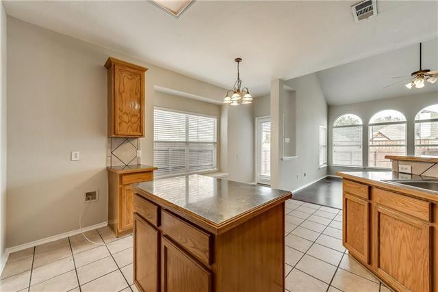 Building Photo - 409 Knoll Park Ct