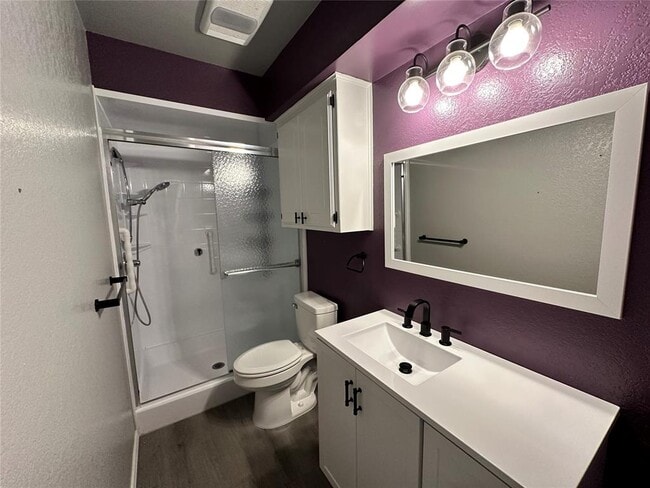 Building Photo - 2221 NE 8th St