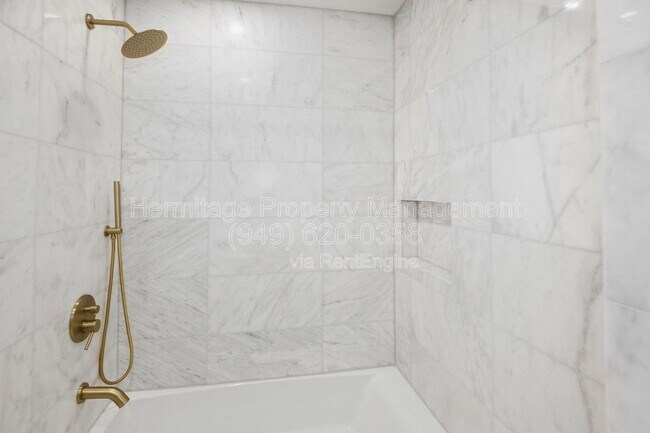 Building Photo - 28142 Ambar