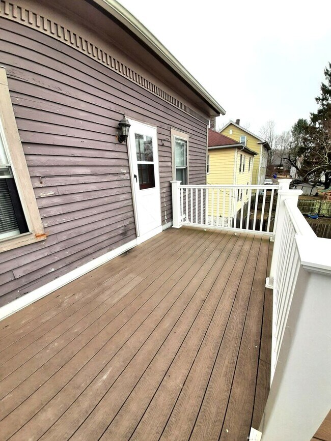 Building Photo - 7-9 Spring Street