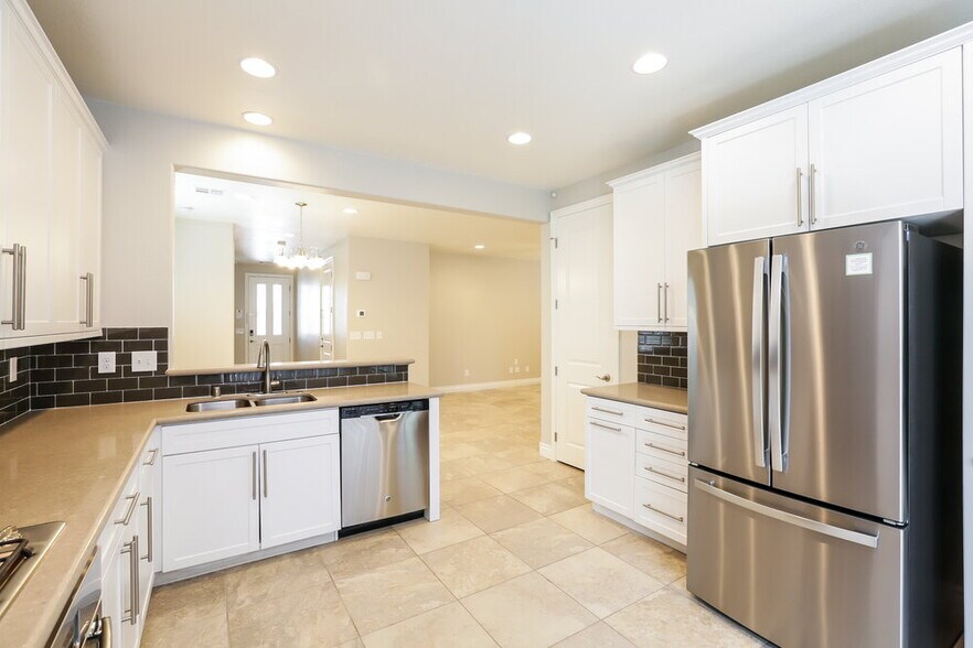Building Photo - 6485 Cape Canyon Ct