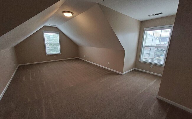 Building Photo - 600 Brutsch Avenue
