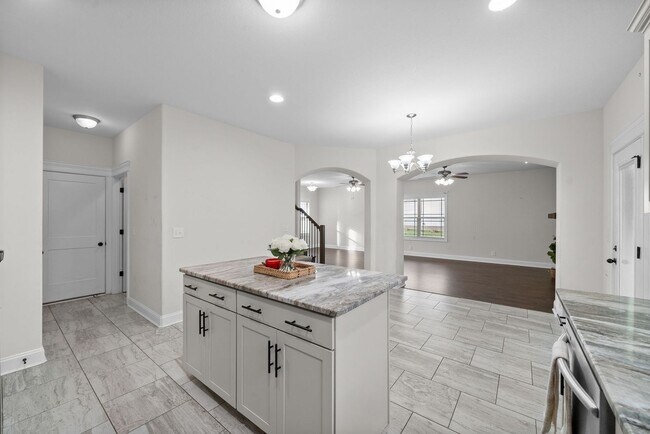 Building Photo - 3 Bed 2/2 Bath home nestled on an Acre of ...