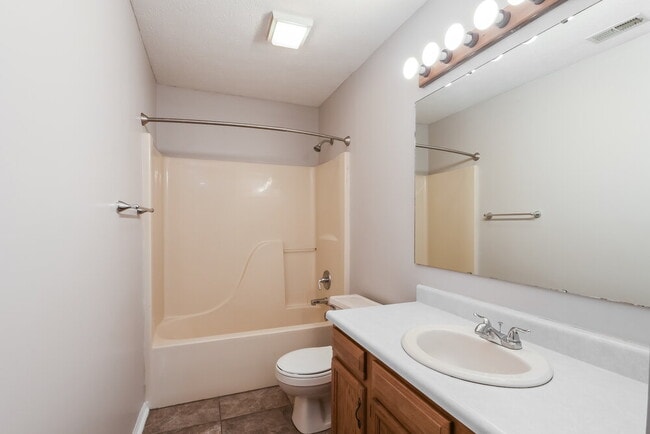 Building Photo - 6036 Miller Woods Ln