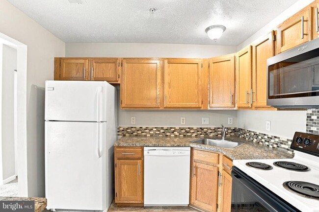 Building Photo - 127 Brookland Terrace
