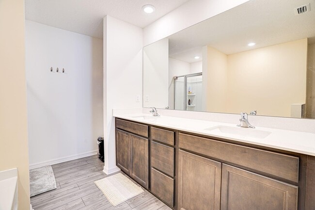 Building Photo - 5361 Imagination Dr