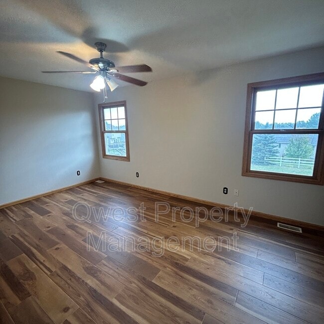 Building Photo - 6722 Avalon Dr SE