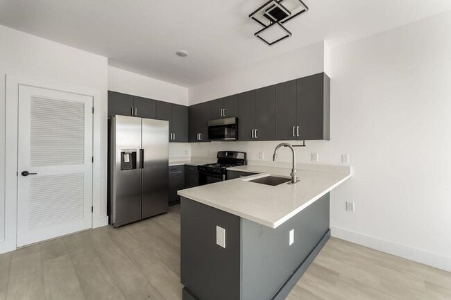 Building Photo - 43-45 W 32nd ST Unit 503