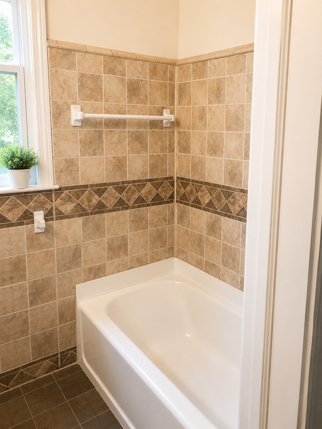 Building Photo - Upgraded Westside Bungalow Section 8 Accepted