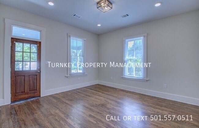 Building Photo - 508 Rice St