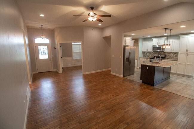 Building Photo - 7504 Wellford Ct