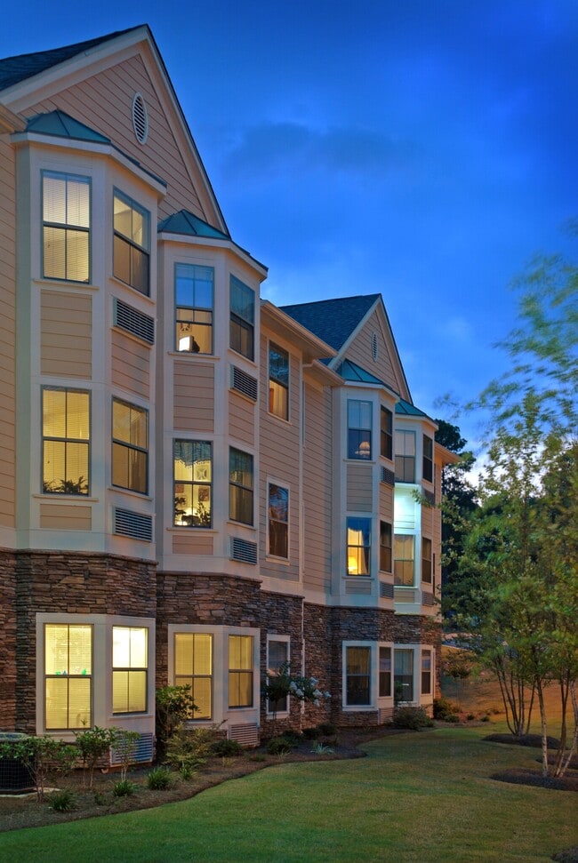 Building Photo - 478 Monroe Hill