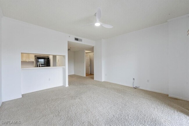 Building Photo - 900 Arbor Lake Dr